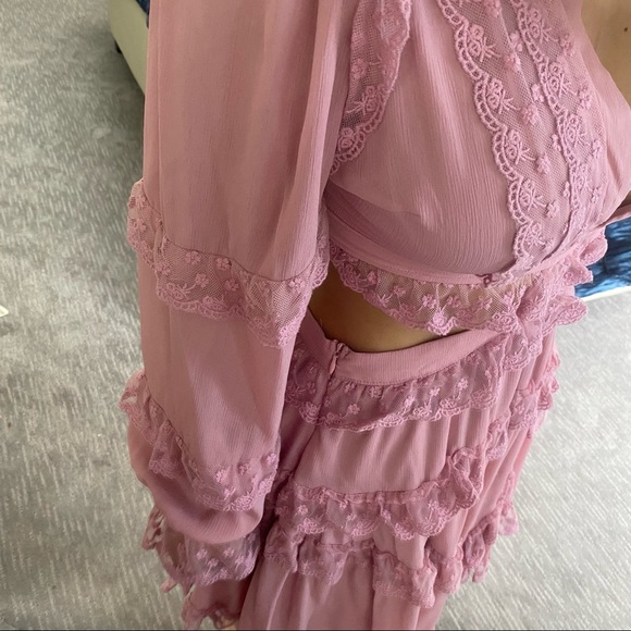 La’atiste mauve flower detail Ruffle Lace Up mini cutout strap dress - Picture 10 of 13